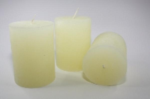 Kerzen, 4er Set, elfenbeinfarbig
