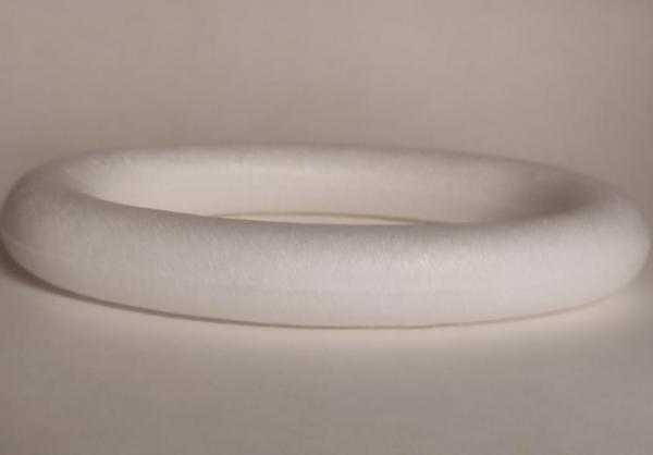 Styroporring oval 15,5 x 21,5 cm